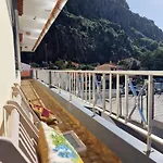 Nature Brava Konukevi